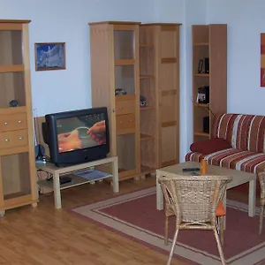 cab-city-apartments-berlin.find-berlin-hotels.com/